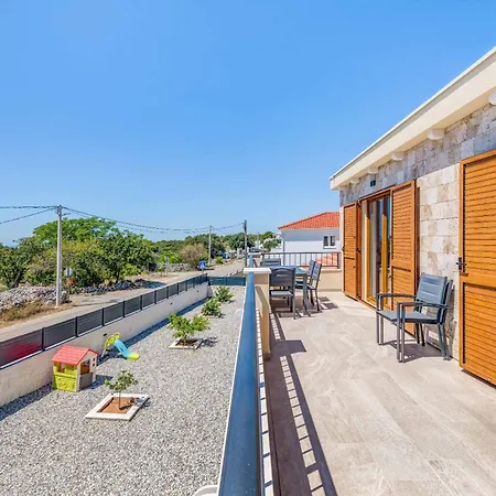 Vila Half Moon Trogir
