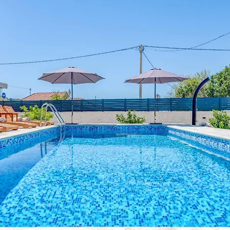 Vila Half Moon Trogir