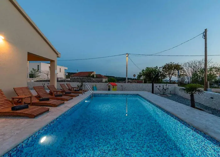 Half Moon Villa Trogir